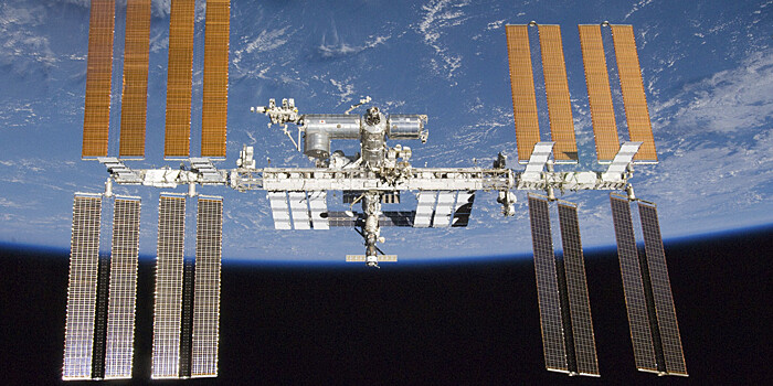 Пасха на орбите: патриарх Кирилл поздравил космонавтов на МКС