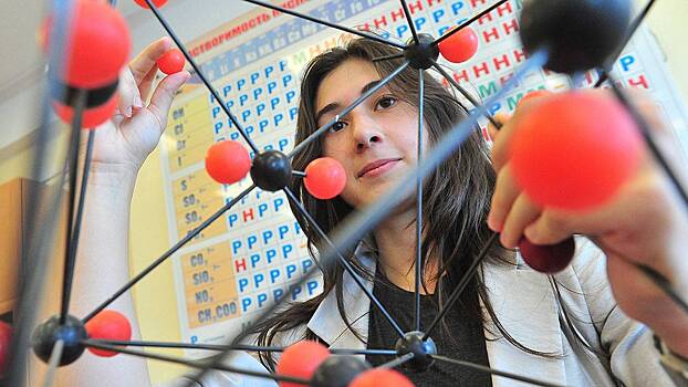 Столичных школьников пригласили на турнир имени М. В. Ломоносова