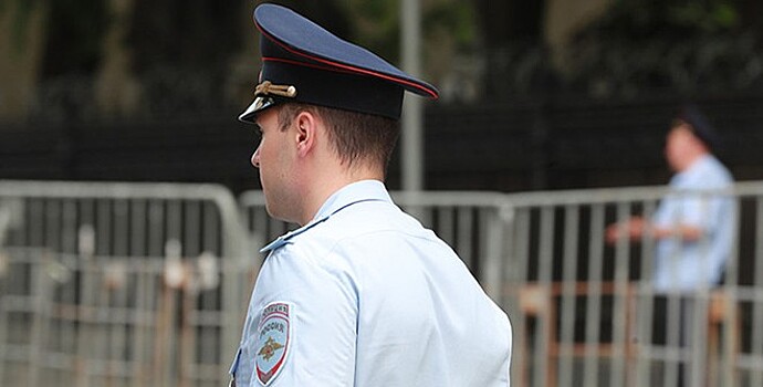 Путин решил увеличить количество полицейских