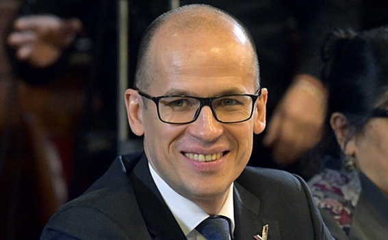 Бречалов обсудил с муниципальными властями налоги и новый формат общения