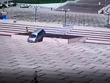 В Хабаровском крае «сыграли в бильярд» минивэном