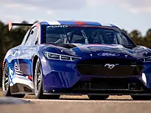 Ford создал электрическую версию Mach-E для NASCAR