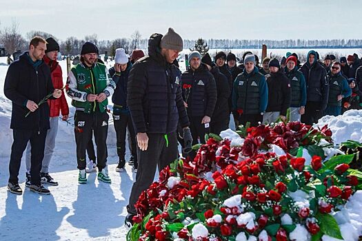 «Салават Юлаев» почтил память Родиона Амирова