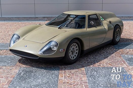 Роскошная концепция Alfa Romeo Scarabeo будет показана во французском музее