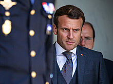 Макрон пообещал вернуть похищенные драгоценности в Лувр