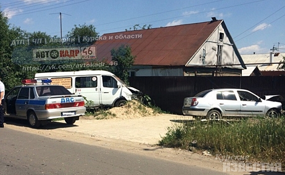 В Курске столкнулись «Рено» и «Газель»
