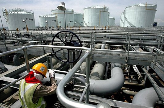 Китай увеличил добычу нефти в октябре на 0,3%, газа - на 9,2%