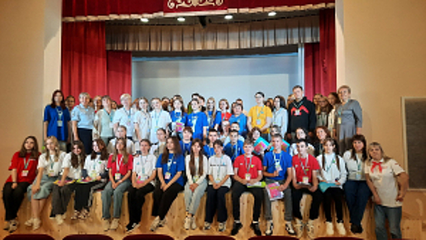 В Республике Марий Эл сотрудники полиции организовали работу антинаркотической площадки в Молодежном форуме «Учиться. Развиваться. Созидать»