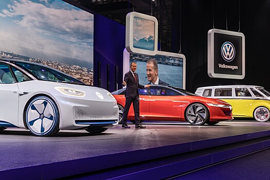 Глава Volkswagen Group внезапно вступился за Tesla
