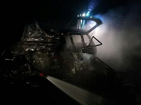 В аварии под Гурьевском очевидцы вытащили из горящей Mazda трёх человек