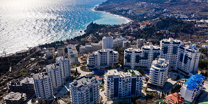 Эксперты предостерегли от покупки дешевой недвижимости в Крыму