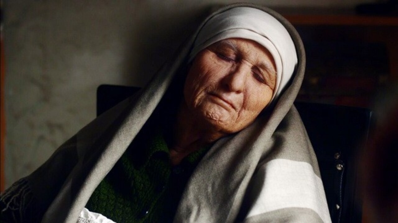 Вангелию играет. Вангелию играет. Вангелия ванга. Вангелию играет. Вангелию играет.