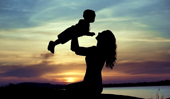 По инициативе "Единой России" в Калужской области увеличат материнский капитал