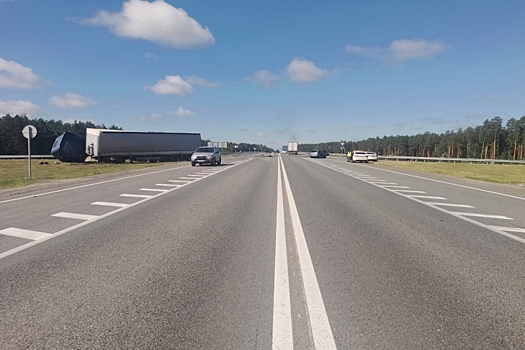 Пожилой водитель погиб на трассе под Новосибирском в ДТП с фурой