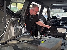 Блогер разобрал самый дорогой Land Cruiser 300: какие минусы у Toyota