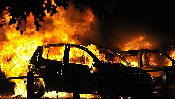 80 автомобилей сгорели в Швеции