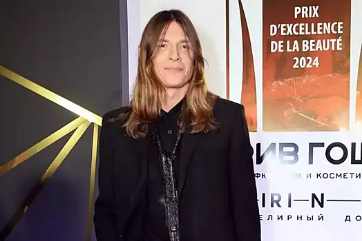 Стилист Влад Лисовец устроил танцы с певицей Ольгой Бузовой после новости о раке