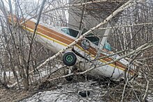 В Новосибирске совершил жесткую посадку легкомоторный самолет