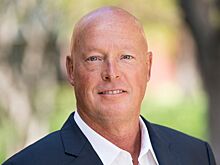 СМИ: бывшего главу Disney буквально выгнали из компании