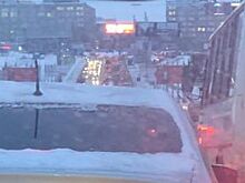 Огромная пробка образовалась на Октябрьском мосту в Новосибирске