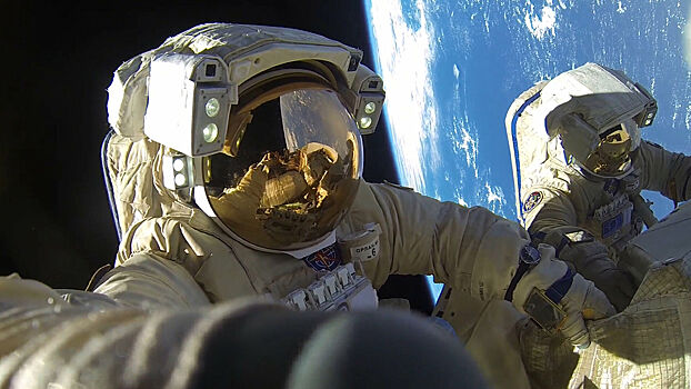 «Роскосмос» вернёт на Землю американского астронавта