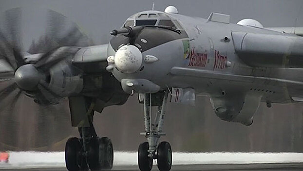 Экипажи Ту-142 провели учения над Вологдой