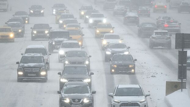 Потепление в Москве ухудшило ситуацию на дорогах