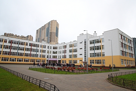 Застройщиков в РФ хотят обязать строить школы, сады и инфраструктуру