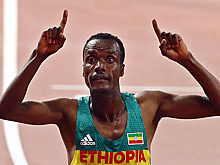 Легкоатлет Эдрис из Эфиопии завоевал золото ЧМ на дистанции 5000 м