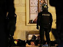 Фанаты сборной Англии столкнулись с пражской полицией
