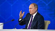 Путин назвал скромными зарплаты в социальной сфере
