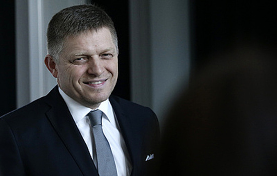 Фицо назвал вздором версию о подрыве Северных потоков дайверами с Украины