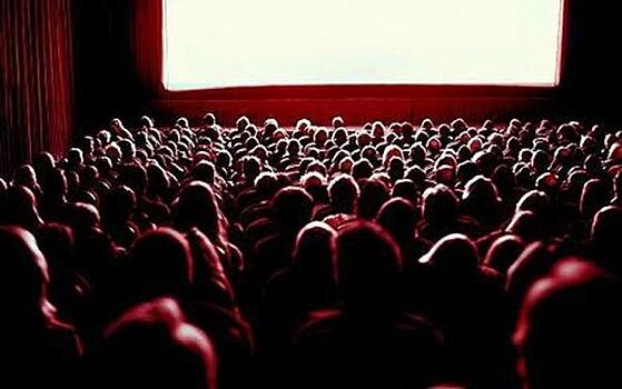 Наказание за незаконную съемку в кинозалах могут ввести в России