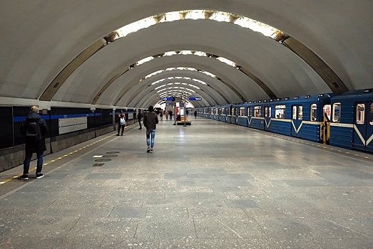 В Санкт-Петербурге в метро появился поезд с информацией о материнском капитале