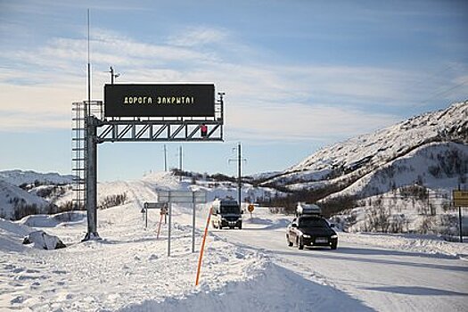 Россияне оказались заблокированы в тундре из-за метели на два дня