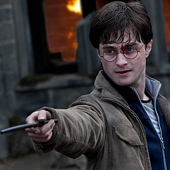 Волшебная палочка и очки Гарри Поттера выставлены на аукцион