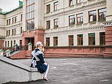 Спасшую школьницу директора российской гимназии наградят