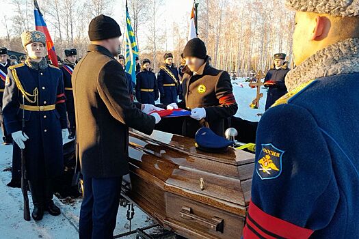 Летчика ЧВК «Вагнер» Александра Антонова похоронили в Челябинске