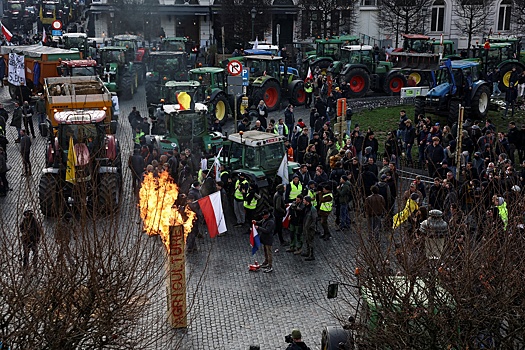 Бунт фермеров в Брюсселе: Задержаны 13 аграриев, ранены четверо полицейских