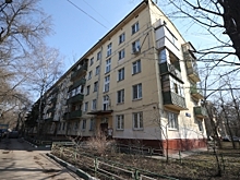 Власти Москвы начали уведомлять жителей пятиэтажек о голосовании по СМС