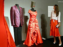 Коллекцию именитых дизайнеров показали на выставке «60 лет итальянской моды»