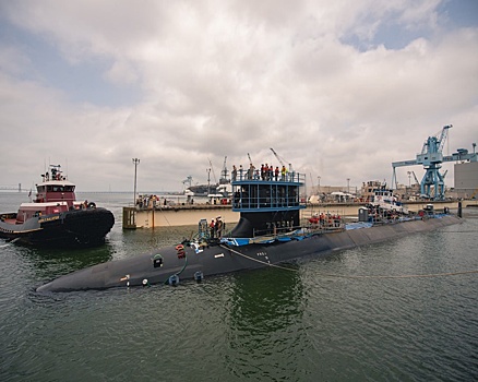 Новую атомную подлодку спустили на воду в США
