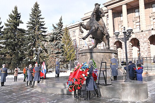 В День защитника Отечества в Екатеринбурге почтили память Маршала Победы Георгия Жукова