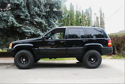 Jeep Grand Cherokee переделали в пикап