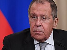 Лавров: Украина предложила для разведения сил участки "в чистом поле"