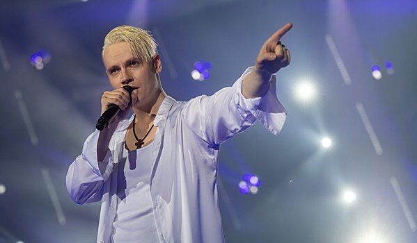 Певица из Латвии перепела песню SHAMAN «Встанем»