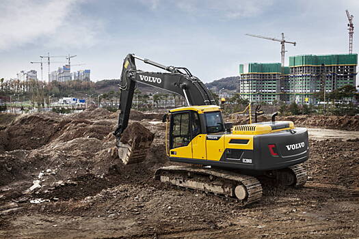 Volvo CE поставила в Россию первую партию новых экскаваторов