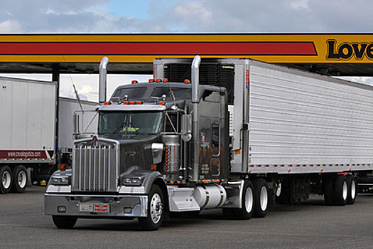 В США начался дефицит дальнобойщиков