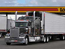 В США начался дефицит дальнобойщиков