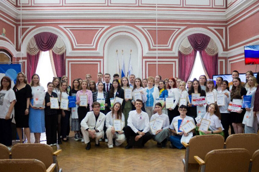 Общество Знание присоединилось к празднованию Дня России